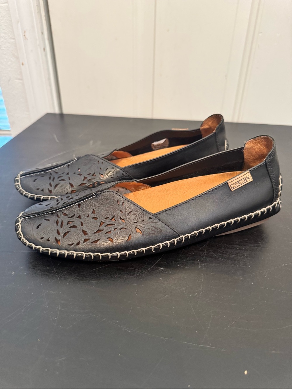 Pikolinos Jerez Slip On Moccasin Loafer Perforated Black Leather EU 39 US 8.5